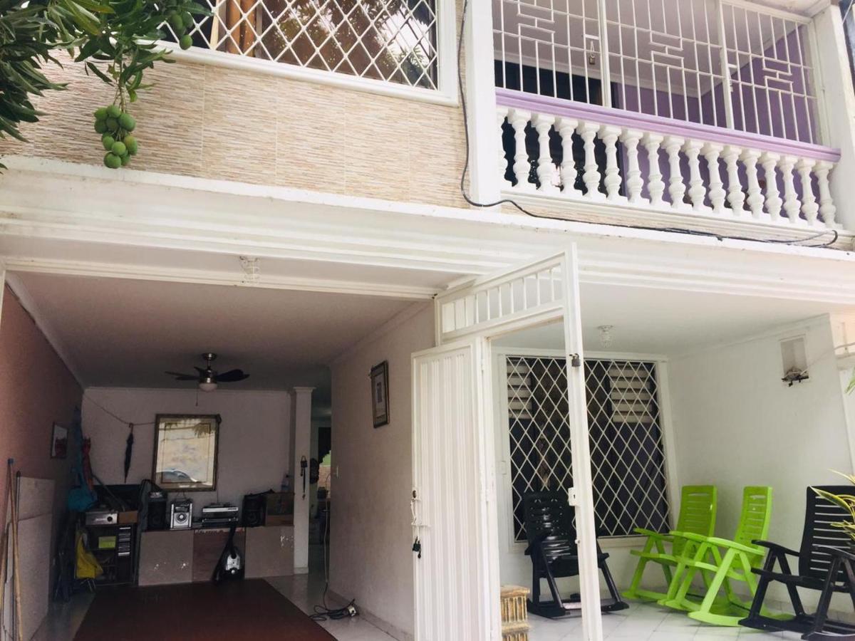Casa Feliz Hostal Санта-Марта Экстерьер фото