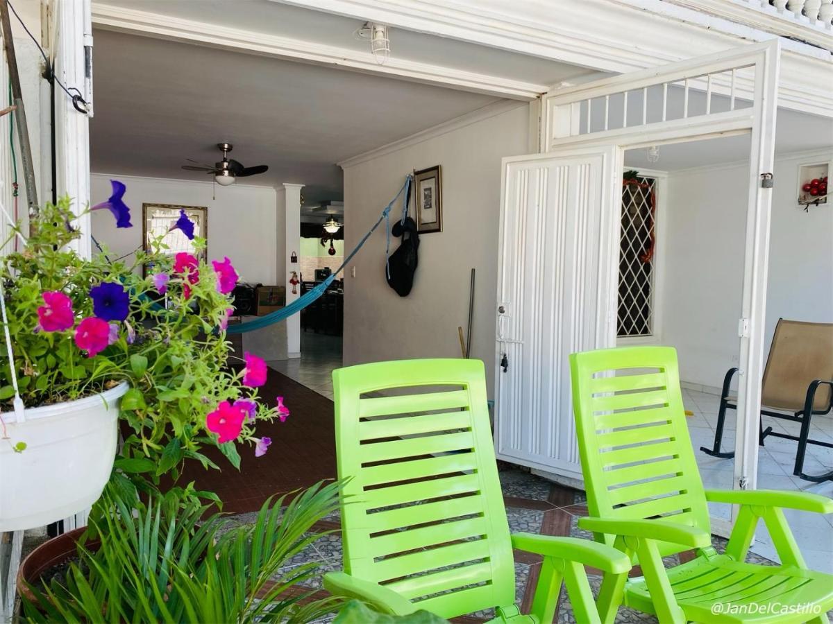 Casa Feliz Hostal Санта-Марта Экстерьер фото